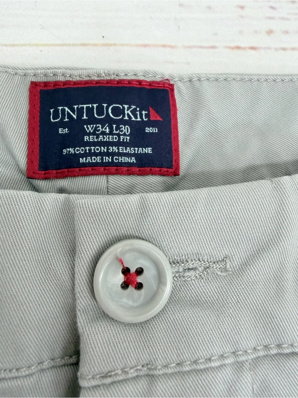 Untuckit Men’s size 34 St. Clair Relaxed Gray Chino Pants